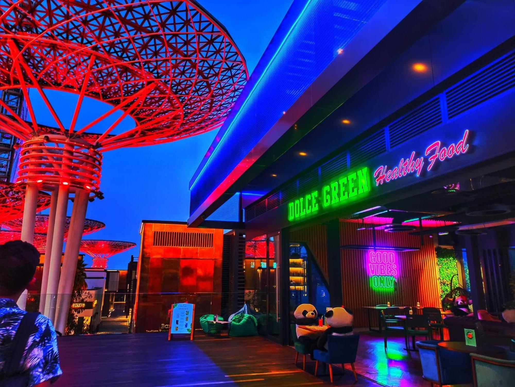 Seaview Beach Hostel Jbr - Walk To Beach - Gym - Pool - Metro Station Dubai Exterior photo